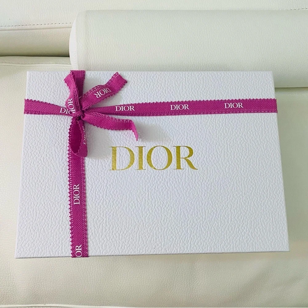 Dior Gift Box large w/ beautiful pink Dior ribbon md dior outer box